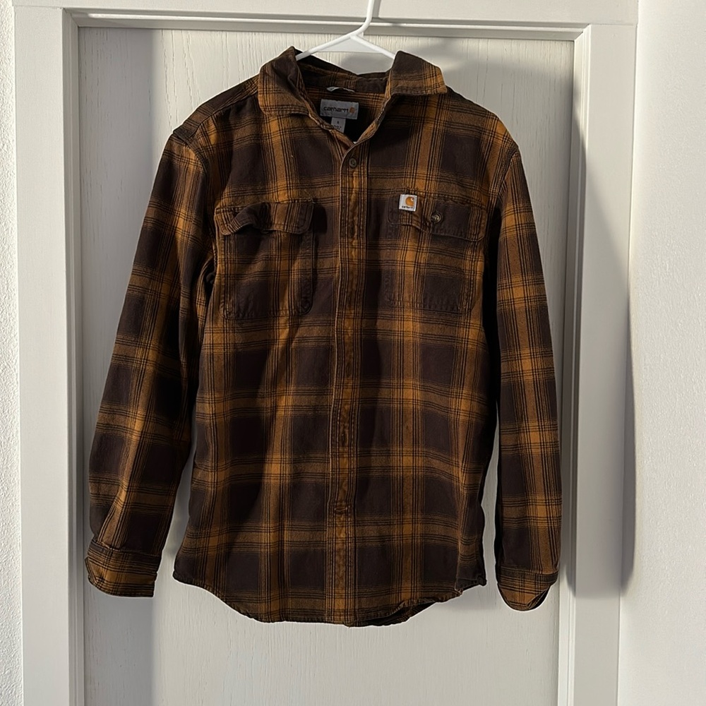 Carhartt size small button up